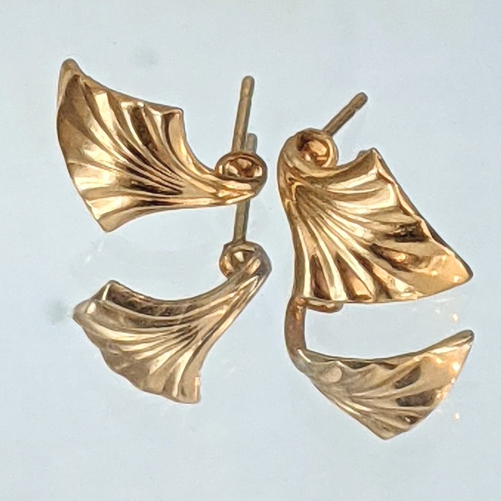 Vintage Gold Toned Stud Earrings
